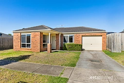 2/1 Mermaid Crescent, Wyndham Vale