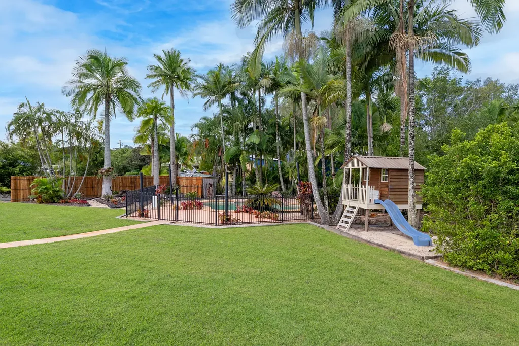 Mooloolah Valley 5房  Flat. Usable. Ready!