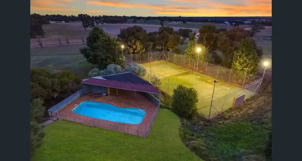 Narrandera 5ห้องนอน RURAL RETREAT