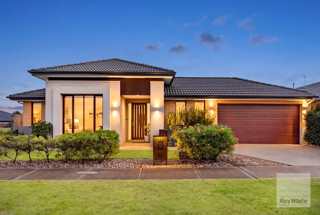 Aintree 4침실 Proudly Presented by Ray White West Realty!