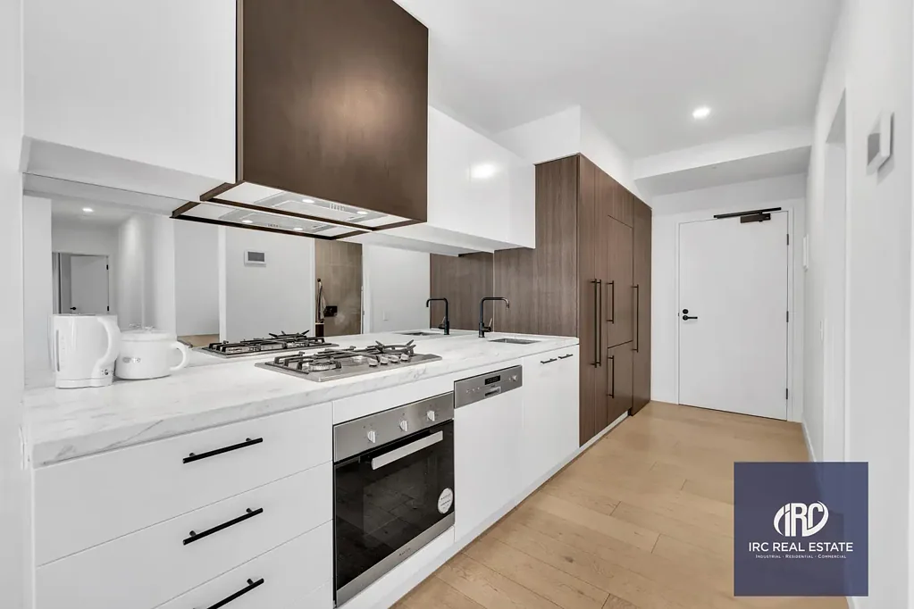 2401/864 Blackburn Road, Clayton, VIC 3168