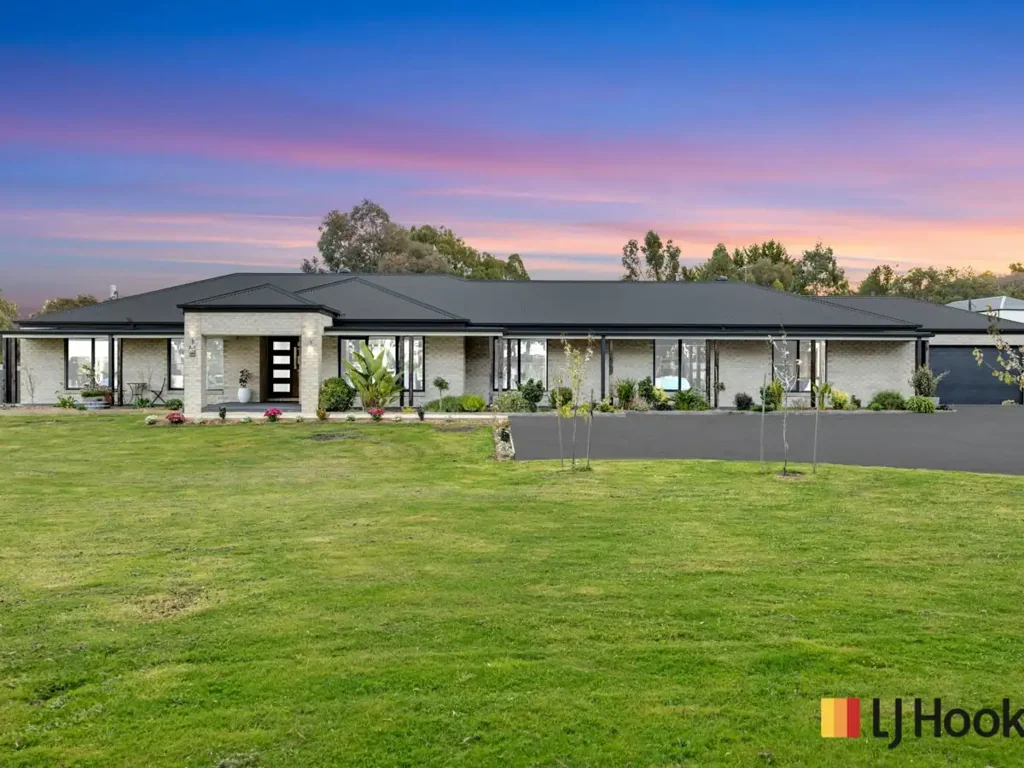Riddells Creek 4Zimmer Luxury Family home in a Highly Sought-After Location