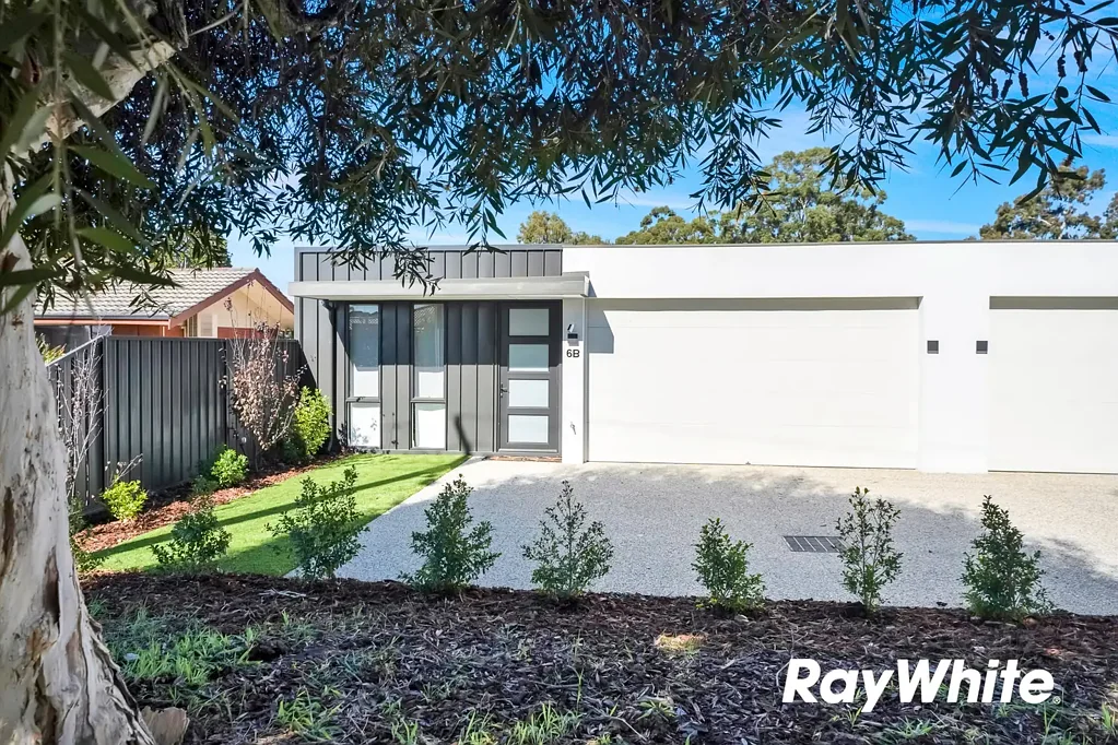 Modern Living in a Fantastic Location