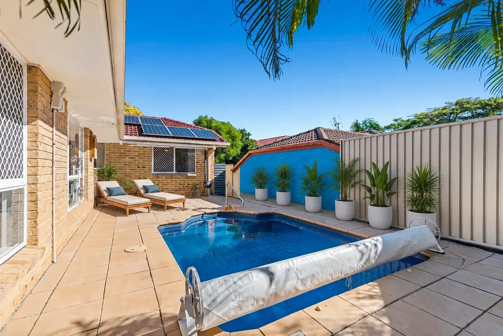 Banora Point 3Zimmer Freestanding Home with Solar and Heated Pool