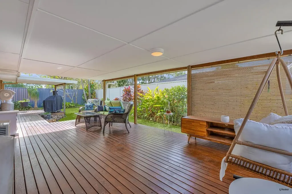 Banora Point 3 Slaapkamer Low Set Single Level Duplex on a Flat Block Close to Amenities