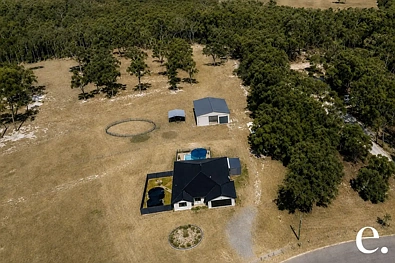 Moore Park Beach 4ਬੈੱਡਰੂਮ Coastal Acreage Lifestyle - Huge Shed, Modern Family Home & Heated Inground Pool