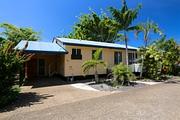 120/760 Scenic Highway, Kinka Beach
