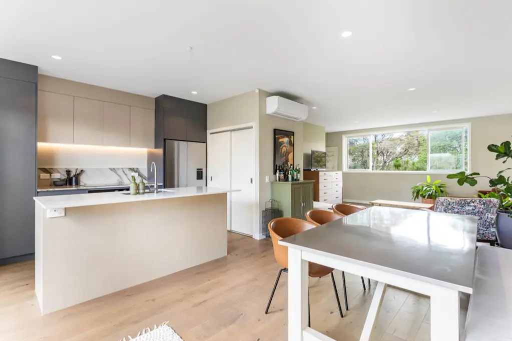 Mission Bay 3ห้องนอน Near New Townhouse with a Difference