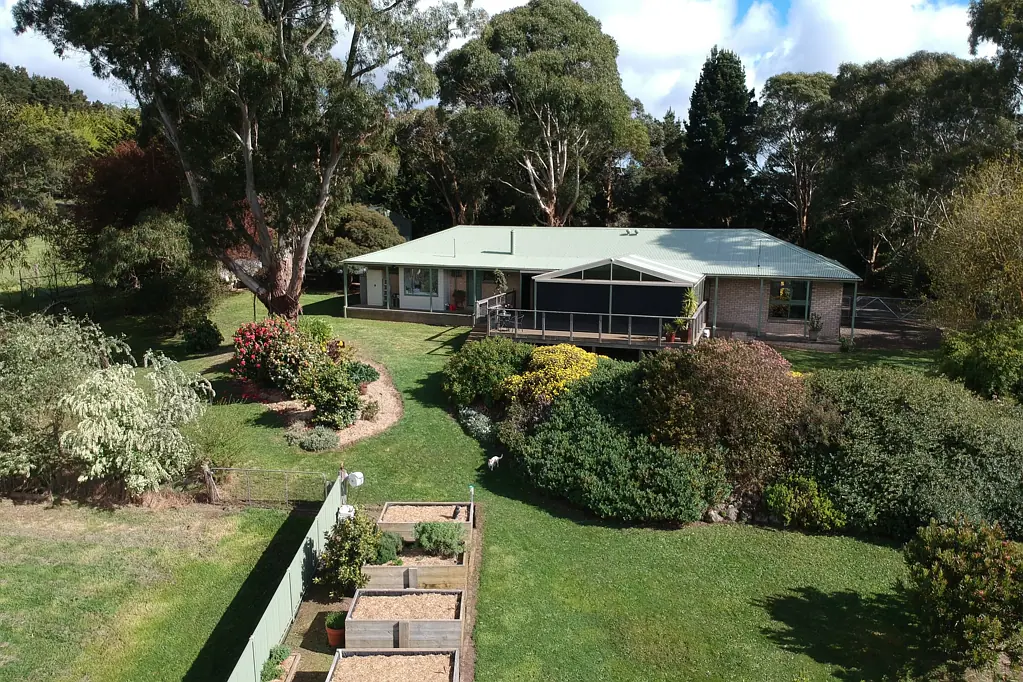 22 Runnymede Lane, Gisborne, VIC 3437