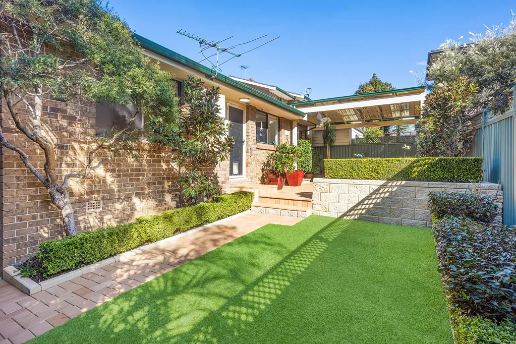 Caringbah 3ਬੈੱਡਰੂਮ Single-Level Living with Large Outdoor Entertaining Area