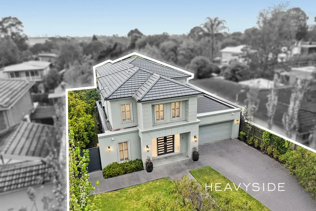 Blackburn 5房 湖区宽敞、优雅、卓越的家庭住宅 Space, Elegance, and Family Brilliance in the Lake Precinct