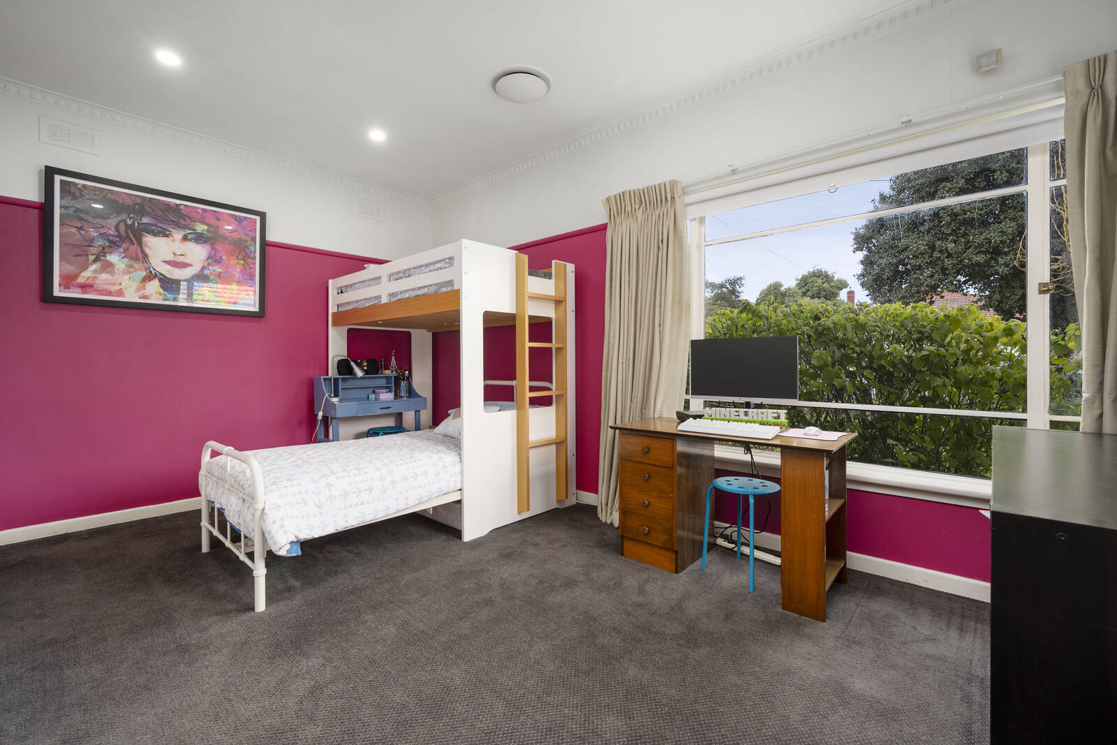 22 GLENVIEW RD, STRATHMORE VIC 3041, 0部屋, 0バスルーム, House