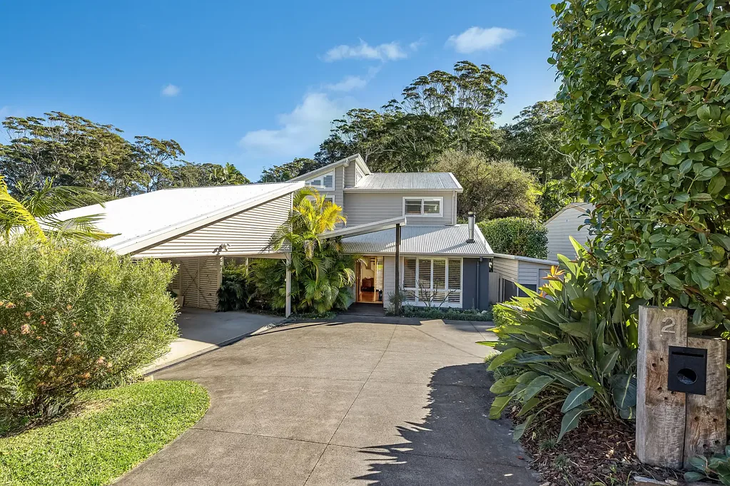 2 Mary Elizabeth Crescent, North Avoca, NSW 2260