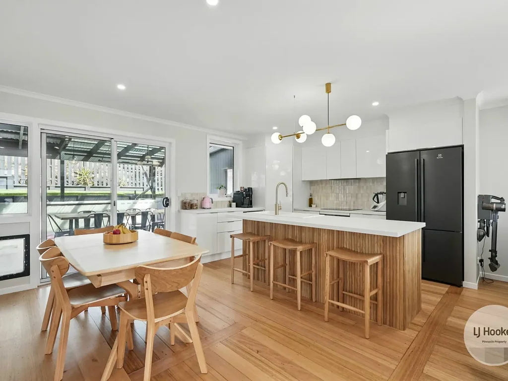Risdon Vale 3બેડરૂમ Risdon Vale - Renovated Perfection with an Entertainer�s Heart!