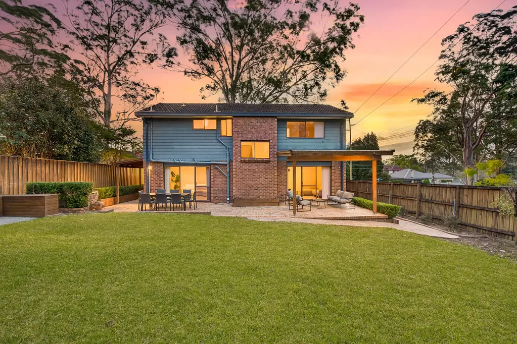 West Pennant Hills 5બેડરૂમ Effortless Family Living Awaits