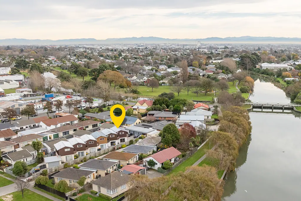 Woolston 2Moenga Great Start or Investment Opportunity! Must Sell!