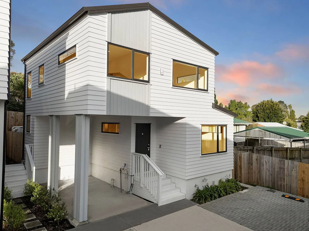 7B Buisson Glade, West Harbour, Waitakere City, Auckland