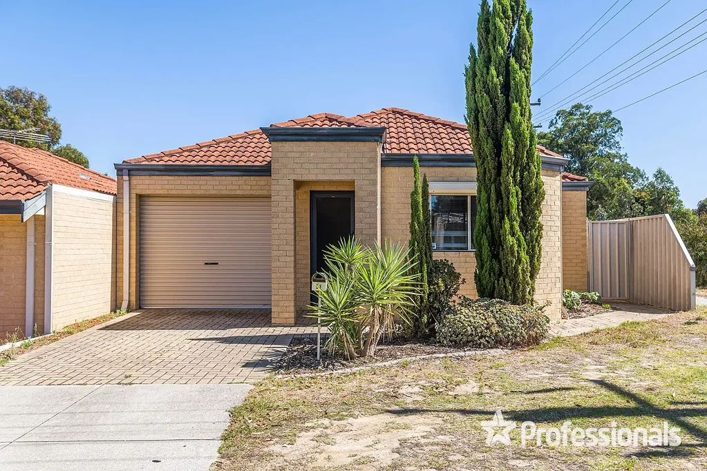Modern Comfort & Convenience - 3-Bedroom Villa in Prime Location