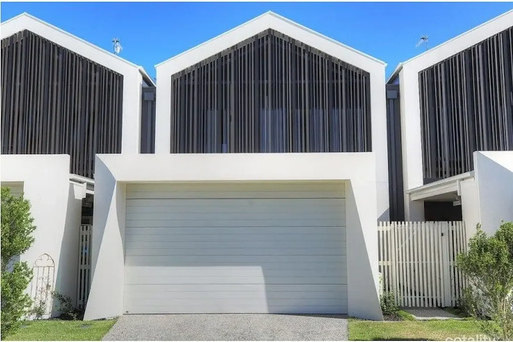 Palm Beach 3房  Modern Coastal Living in Magnoli Estate – 3 Bed + Study Villa