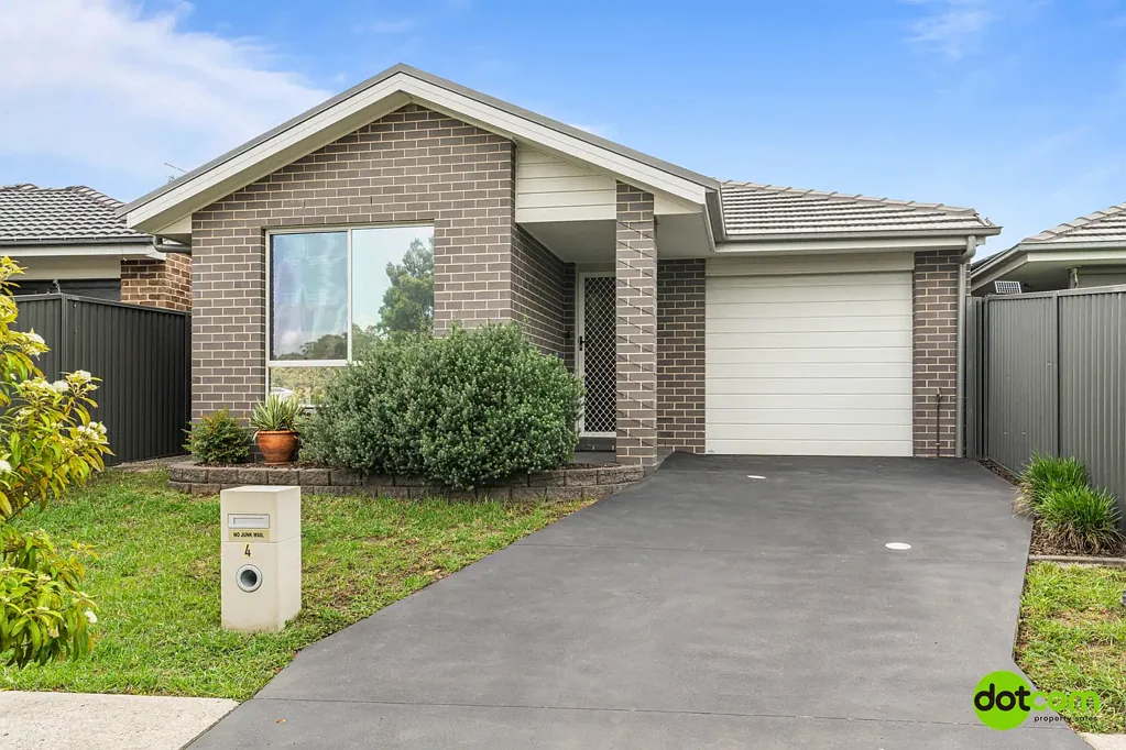 4 Cadogan Crescent, Woongarrah, NSW 2259