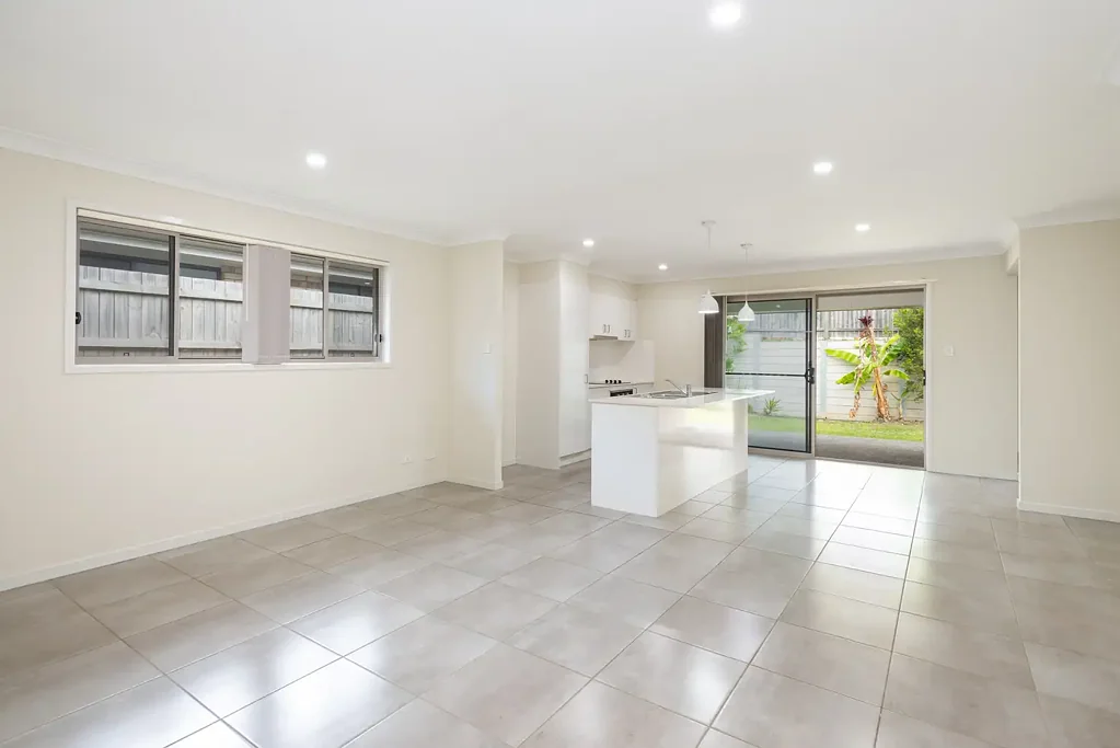 Modern Family Home in a Convenient Pimpama Location