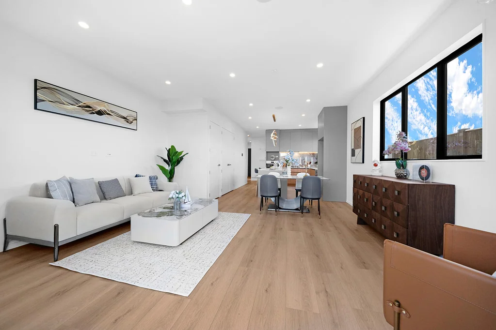 Karaka 4 Bedroom Must Sell - Act Fast!
