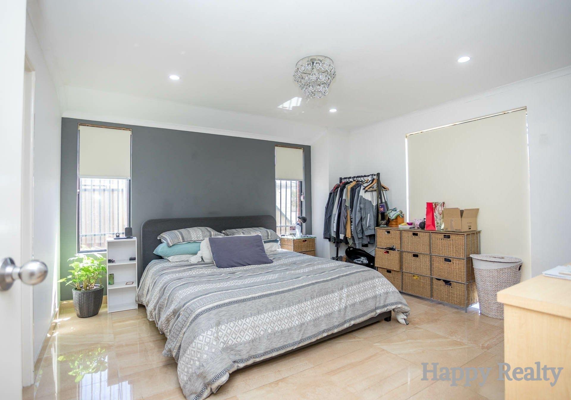 8 BRESSINGHAM ST, CANNING VALE WA 6155, 0 Kuwarto, 0 Banyo, House