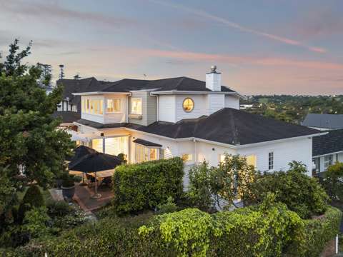 Remuera 4部屋 VICTORIA AVE FAMILY RESIDENCE IN DGZ