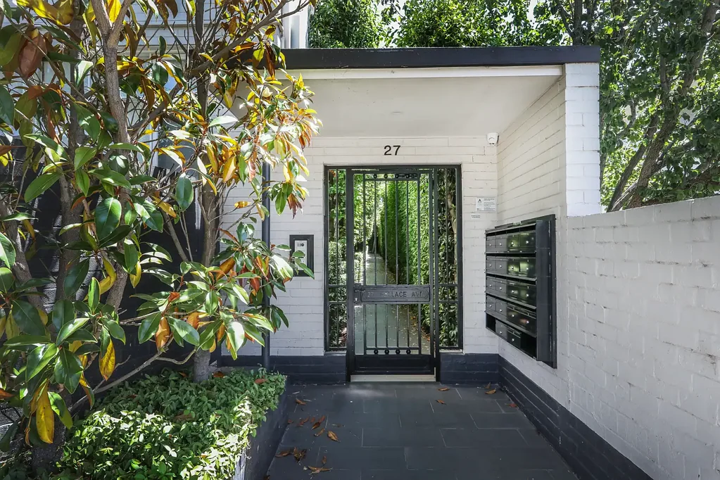 13/27 Wallace Avenue, Toorak, VIC 3142