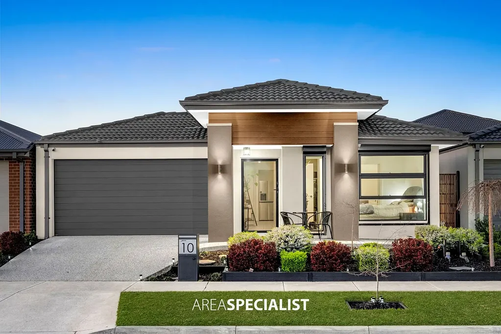 Clyde 3房  MODERN STYLE, EASY-CARE LIVING AND OUTSTANDING CONVENIENCE