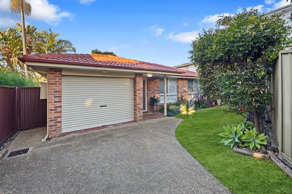 Peakhurst 3房 稀有独立别墅，位于仅有两套住宅的精品小区内 Rare Freestanding Villa in Boutique Complex of Two