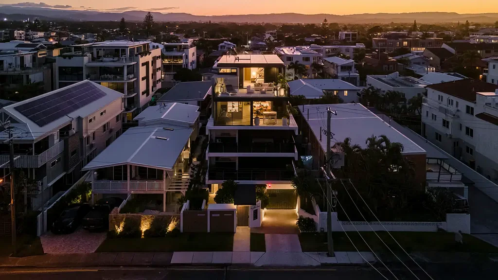Mermaid Beach 4ਬੈੱਡਰੂਮ Exclusive Two-Level Penthouse – A Rare Coastal Masterpiece