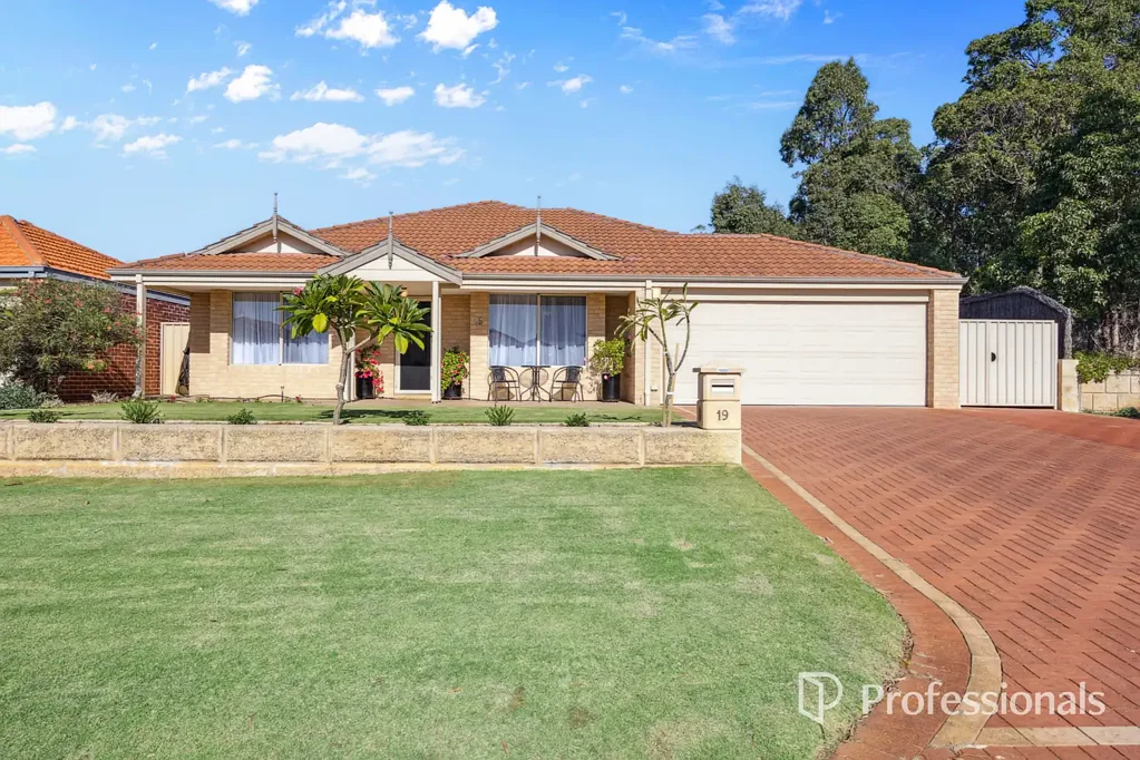 19 Possum Way, College Grove, WA 6230