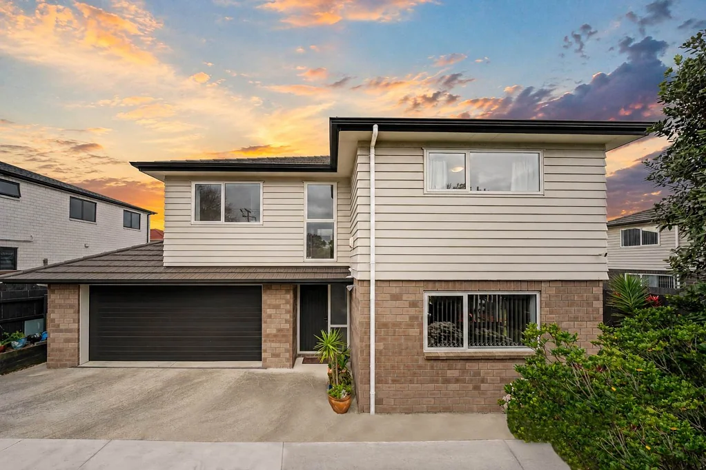 Mangere East 5غرفة نوم Road Frontage  Gated  Double Garage--Family Home