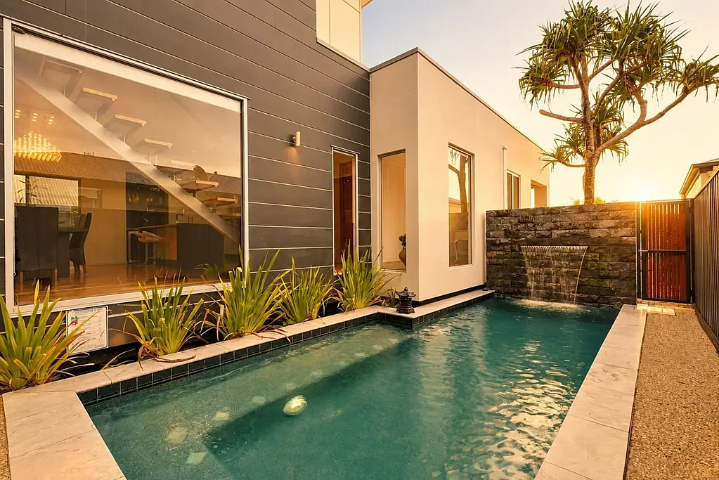 Mountain Creek 4Kwarto Architectural Home with Views to Mooloolaba & Solar Heated Pool