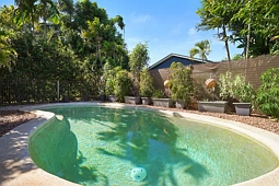14 Connaught Court, Bakewell
