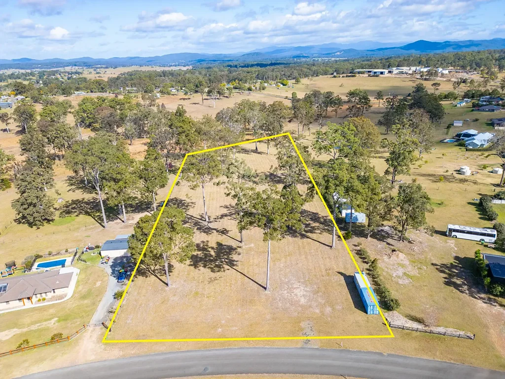 Yarravel Large allotment building opportunity