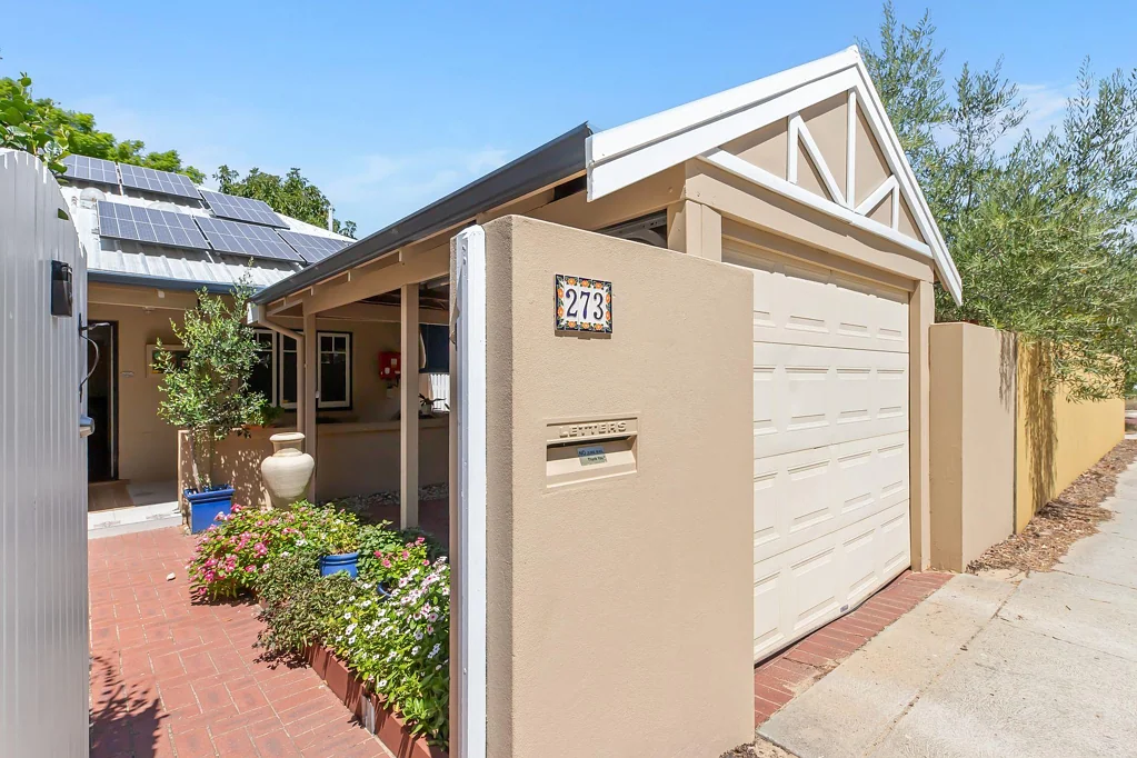 Subiaco 3 Bedroom Great Opportunity; Solid Family Home!