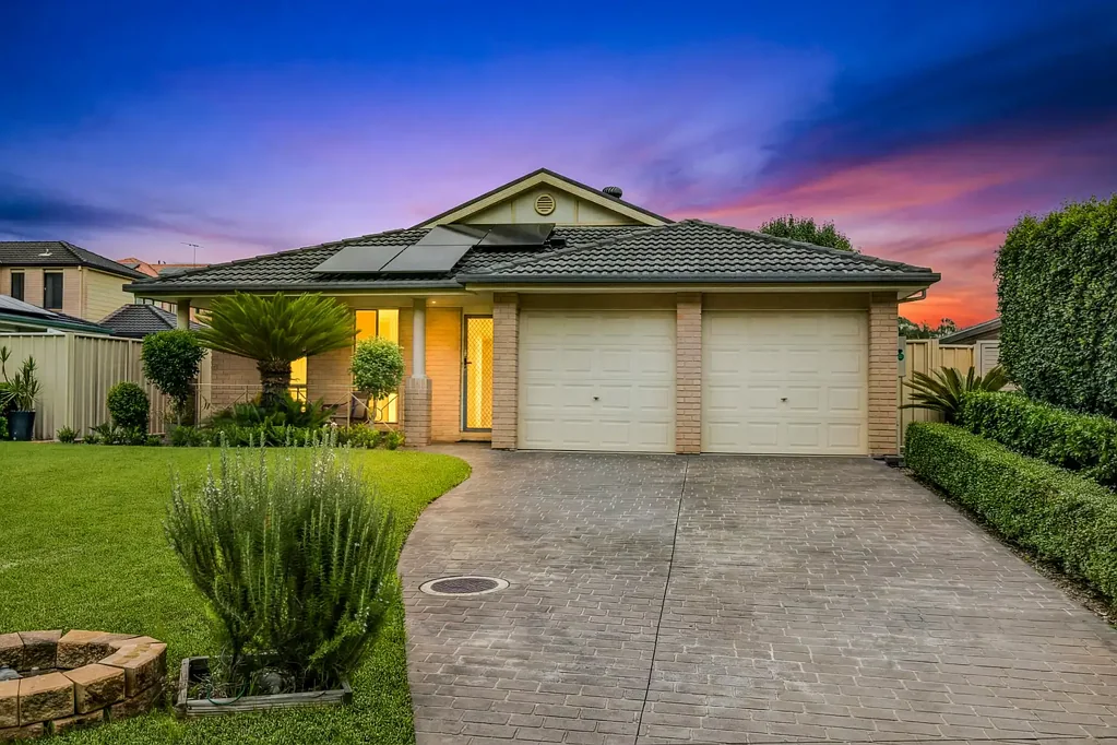 12 Verna Place, Quakers Hill, NSW 2763