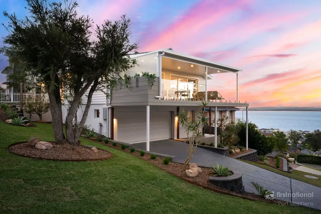 Corlette 4 Slaapkamer Elevated Luxury with Breathtaking North-Facing Views