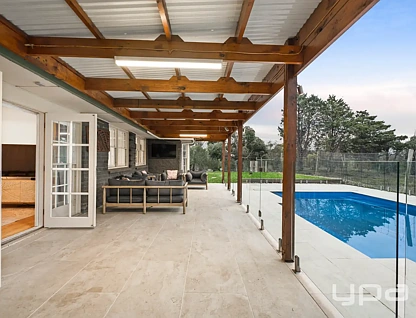 127 Bulla Road, Bulla, VIC 3428, 5部屋, 3バスルーム, House