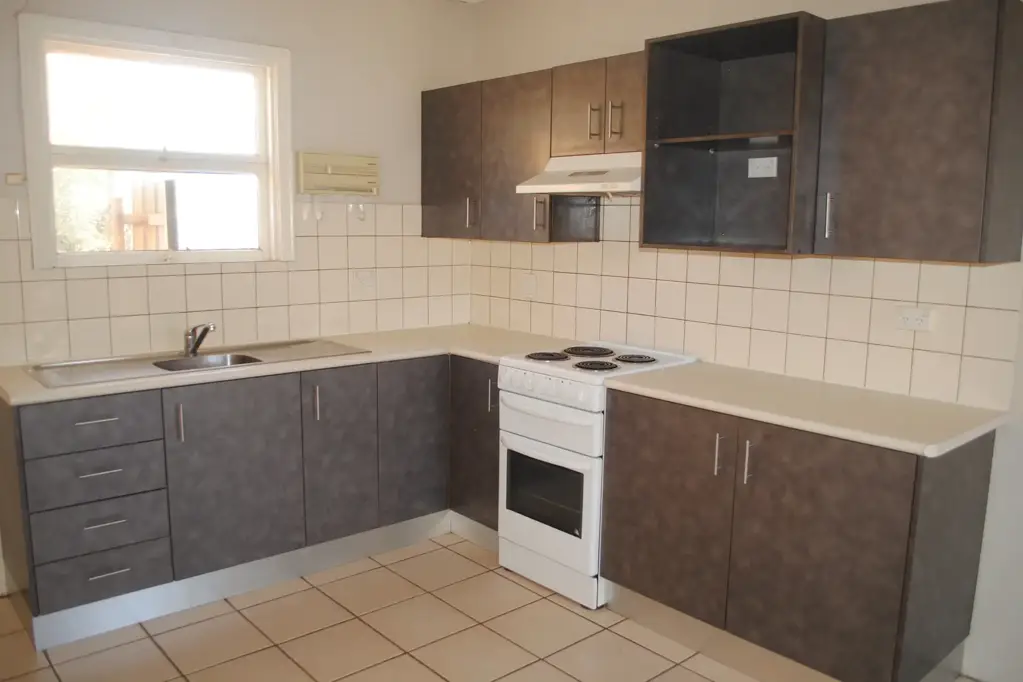 1 bedroom unit on Webb
