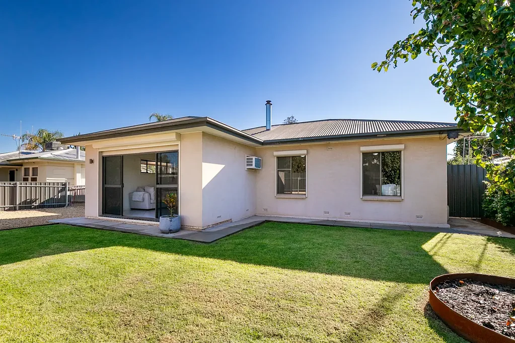 Berri 3 Bedroom Stylishly Updated & Move-In Ready