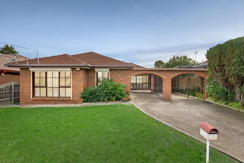 21 Christopher Crescent, Tullamarine, VIC 3043