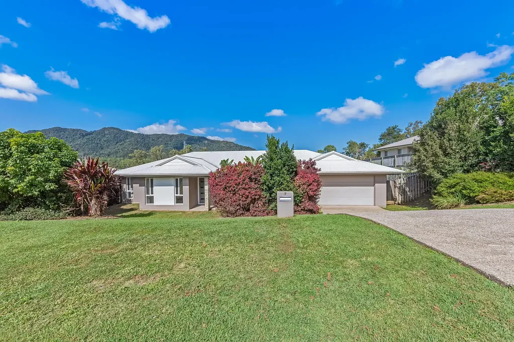7 Helm Place, Cannon Valley, QLD 4800