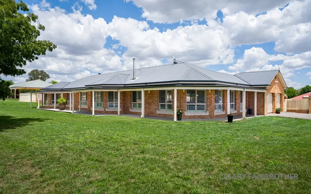 22 Lister Crescent, Kelso, NSW 2795