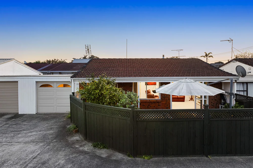2/8 Riverside Road, Orewa, Rodney, Auckland