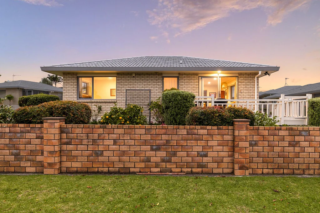 Pukekohe 2Zimmer LOW MAINTENANCE LIVING!