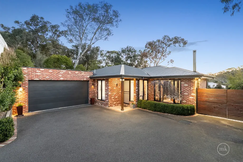 2/55 Lynnbrae Avenue, Hurstbridge, VIC 3099