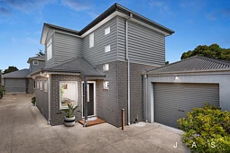 2/23 Baird Street, Maidstone